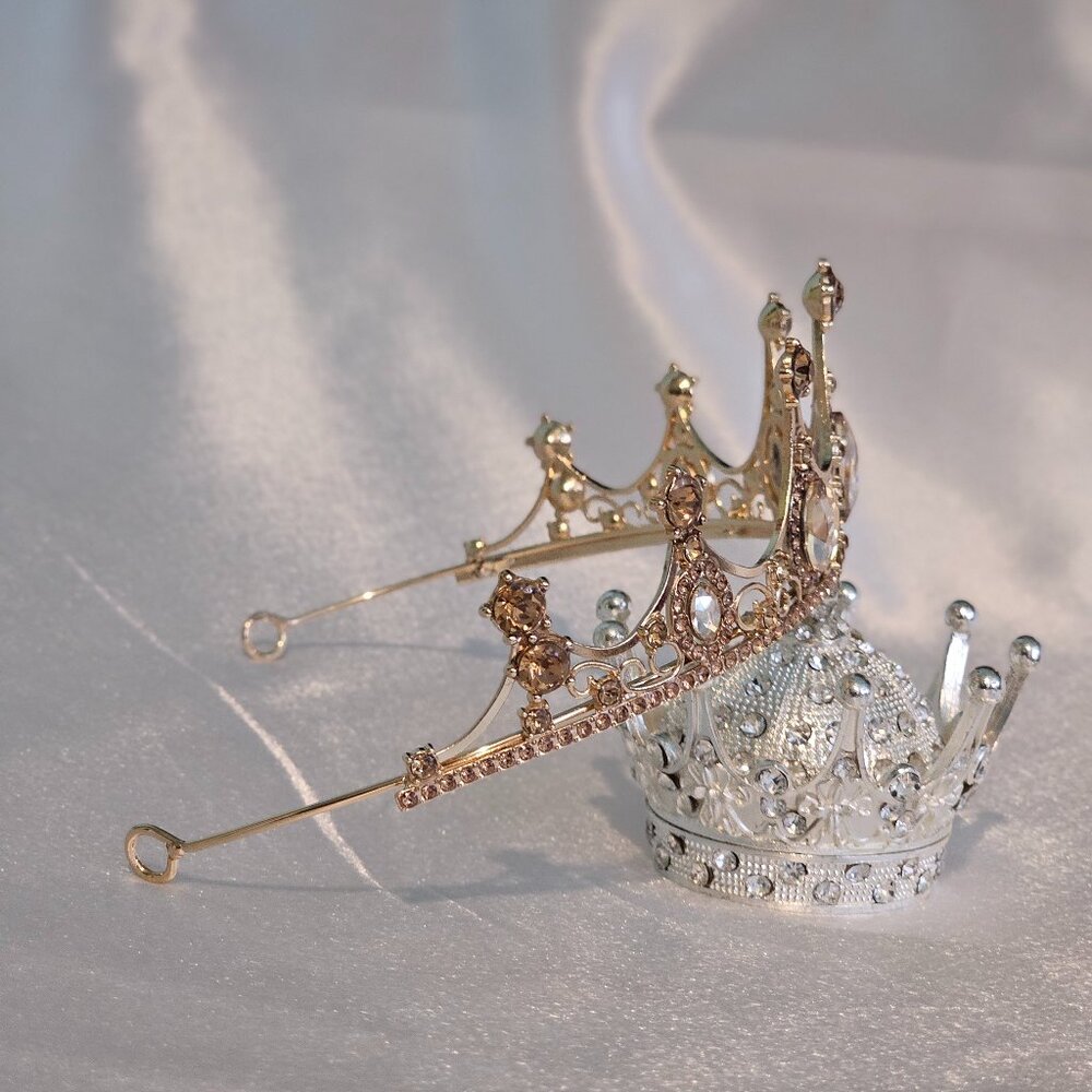 Medieval Rhinestone Tiara - Picture 2 of 2